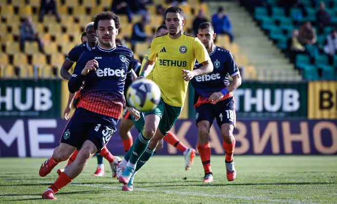 На живо: Лудогорец натисна Добруджа