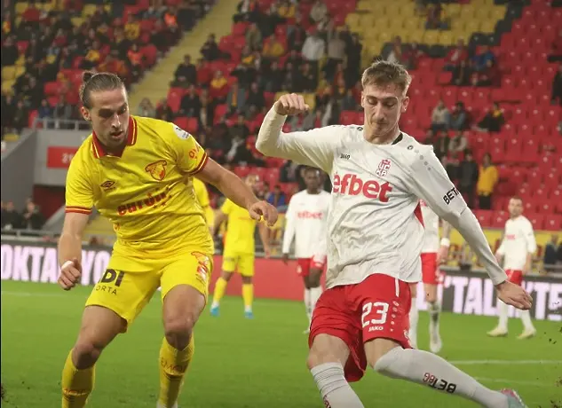 ЦСКА 1948 изпусна аванс и допусна обрат срещу Гьозтепе на Мъри Стоилов (ВИДЕО)