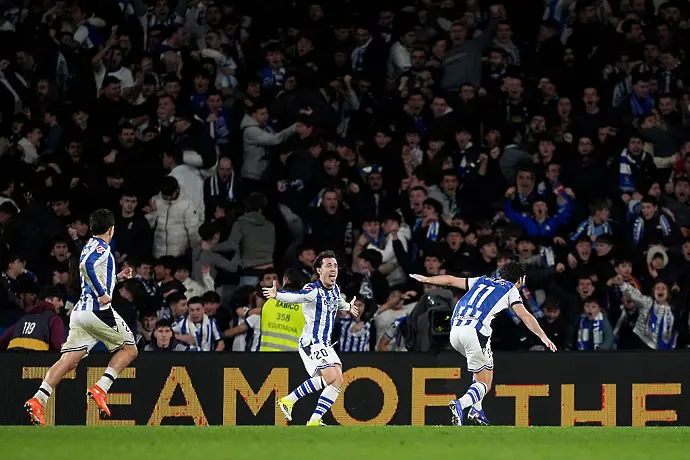 Барселона се сгромоляса на „Аноета“