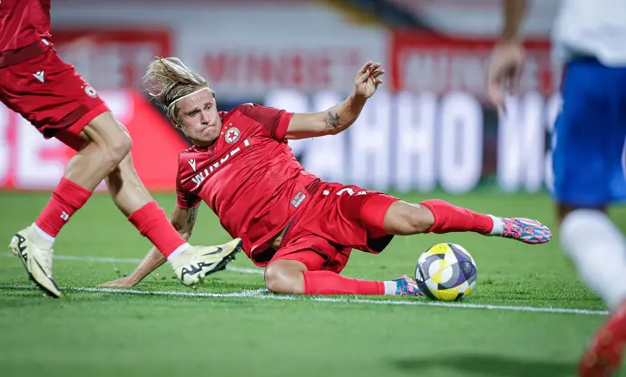 Викинг се завърна в строя за ЦСКА 