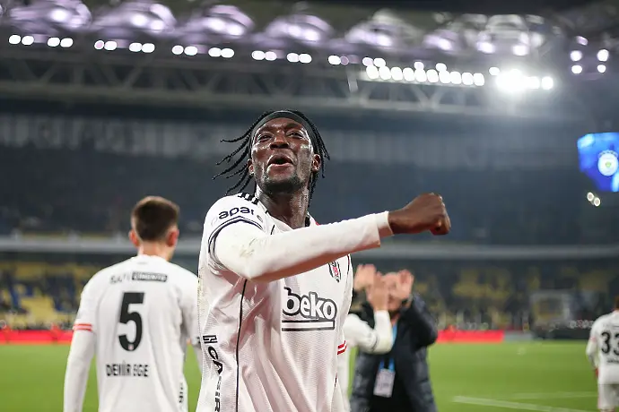 Официално: Астън Вила се подсили в атака с герой от последната промоция