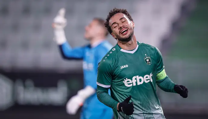 Лудогорец пред тотална капитулация, едва се спаси от Локомотив Пловдив в Разград