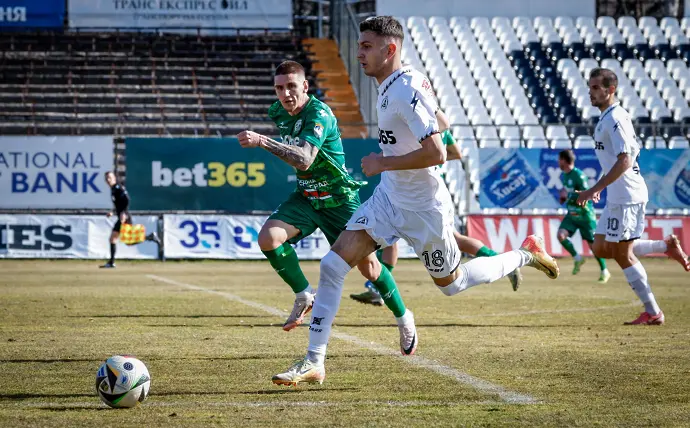 Бижуто напомнящо на Бижутера 