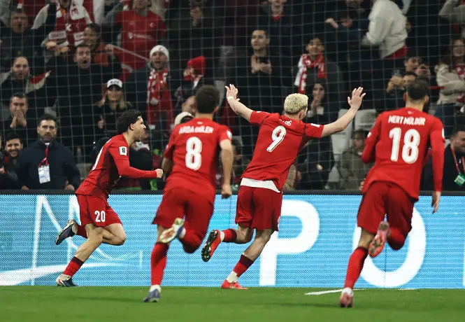 Неочакван герой приближи Турция до мечтата