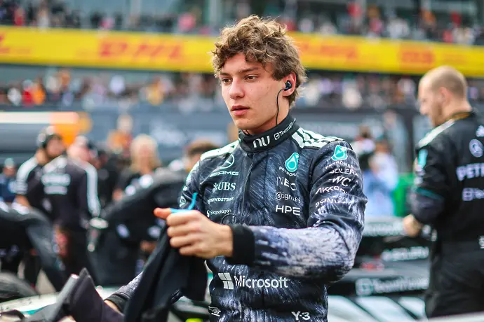 Късметът се усмихна на Кими Антонели в Япония, младият италианец с нов рекорд 