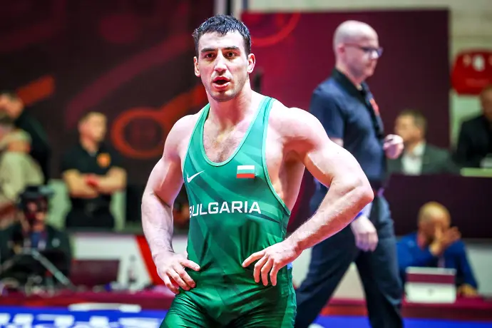 Семен Новиков ще спори за титлата на Европейското