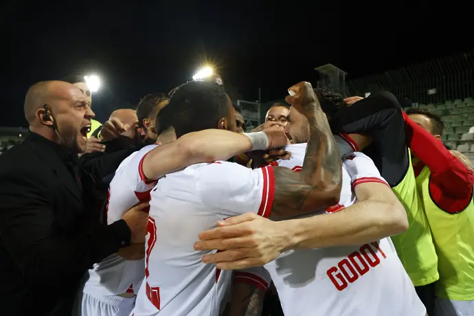 ЦСКА пропусна да качи на разлика Лудогорец, но след впечатляващ обрат в Разград гледа към финала