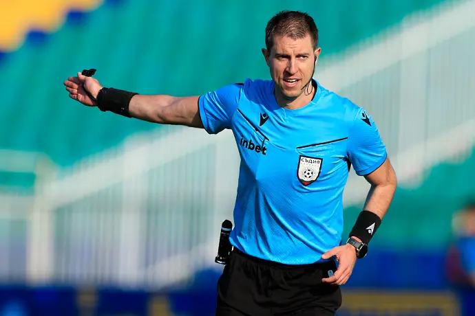 Смениха съдията на ЦСКА - Лудогорец