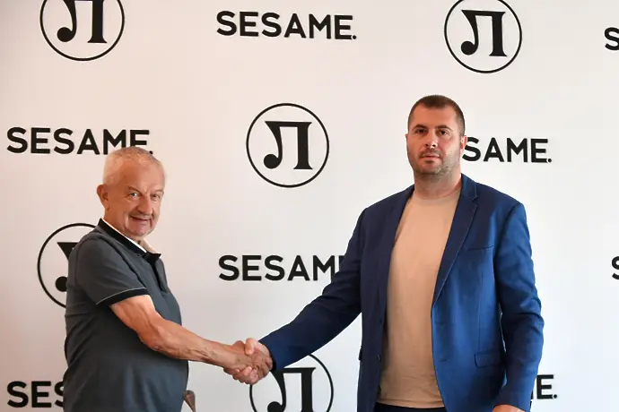 Локомотив Пловдив представи новия си генерален спонсор