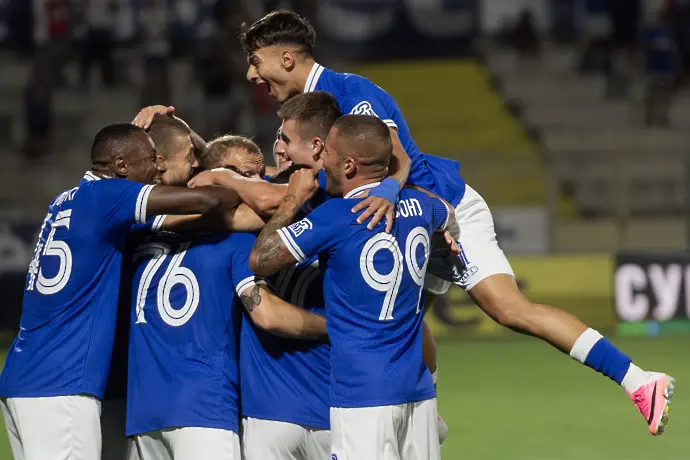 От 2:0 до 2:4 на „Ивайло“: Спартак Варна продължи драматично за Sesame Купа на България