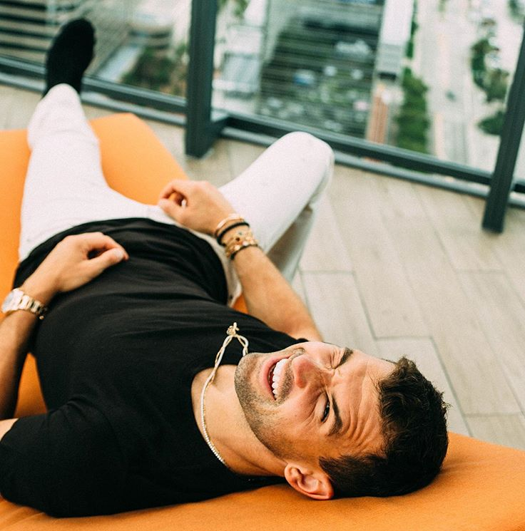 https://www.instagram.com/grigordimitrov