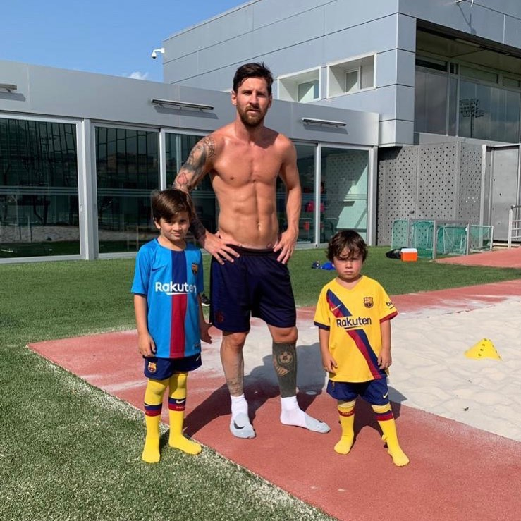 instagram.com/leomessi