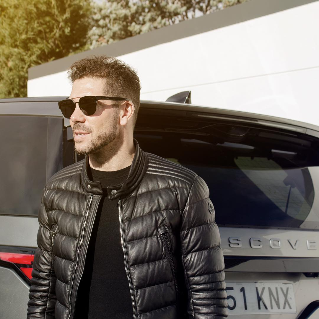 instagram.com/simeone