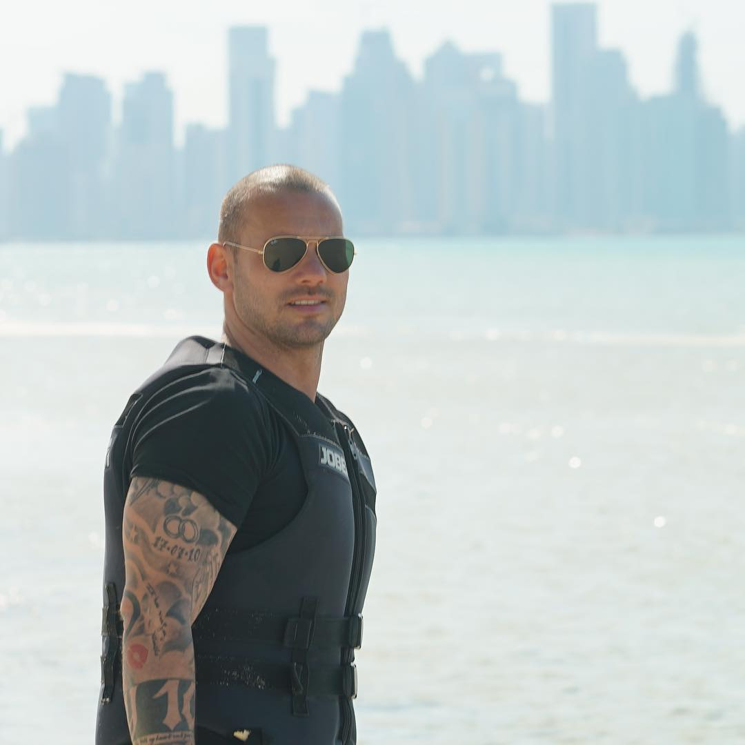 instagram.com/sneijder10official