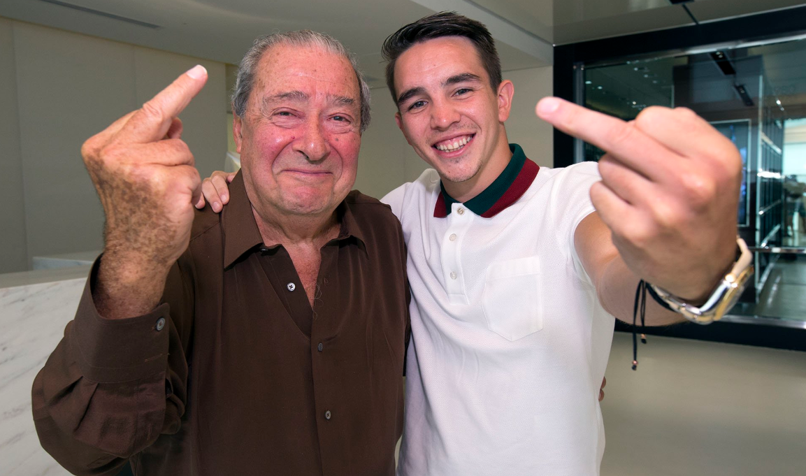 https://twitter.com/BobArum