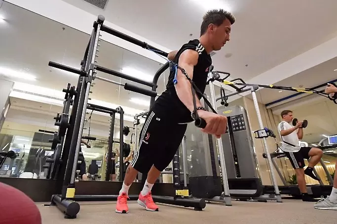 instagram.com/mariomandzukic