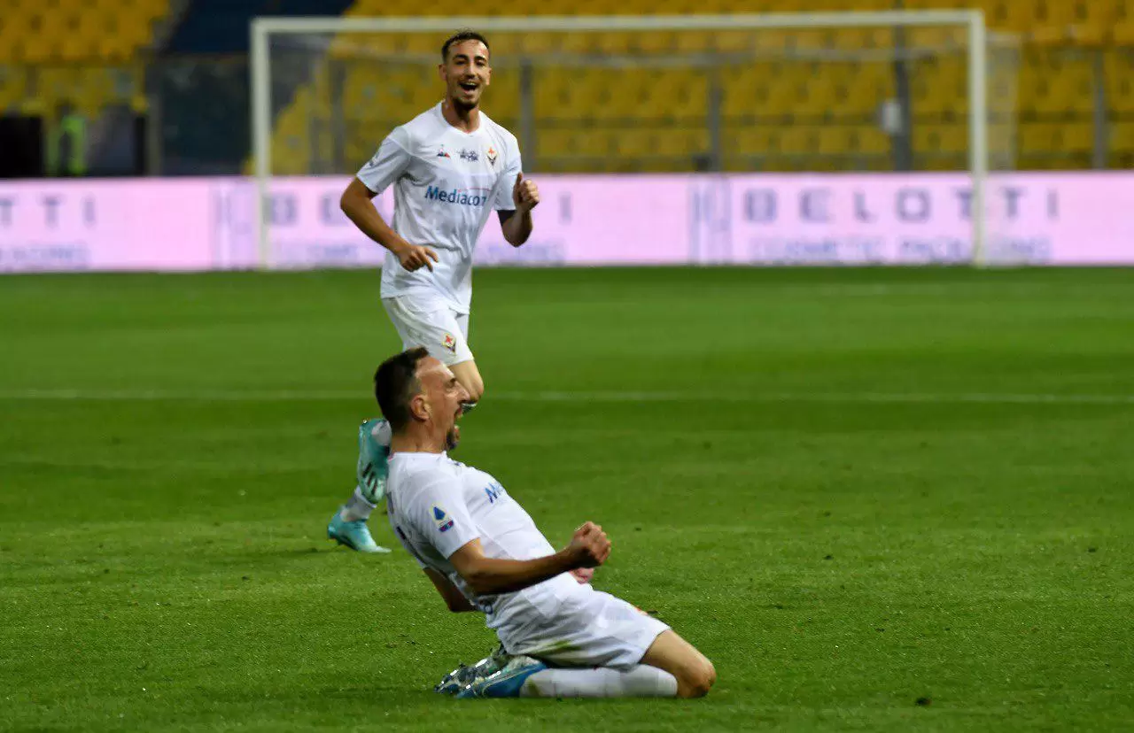 https://twitter.com/acffiorentina