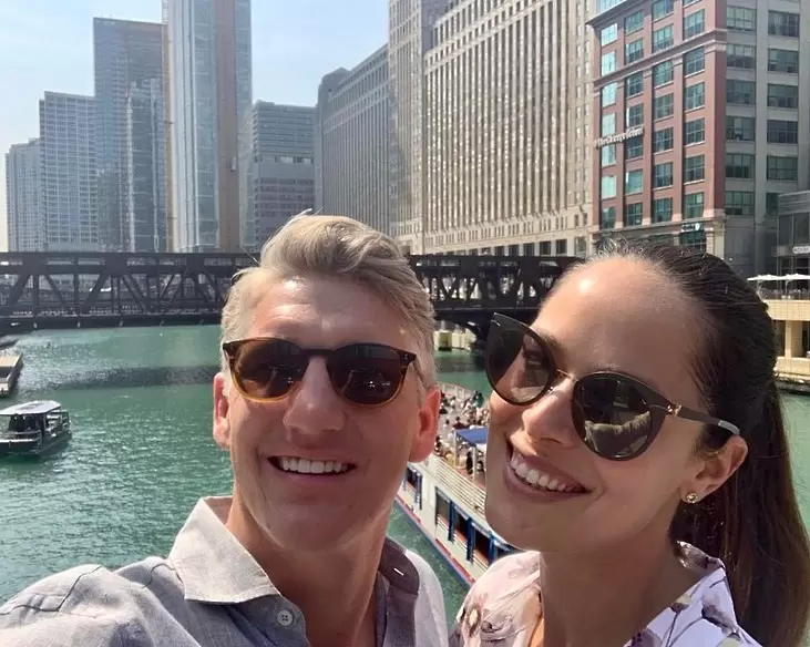 https://www.instagram.com/anaivanovic/
