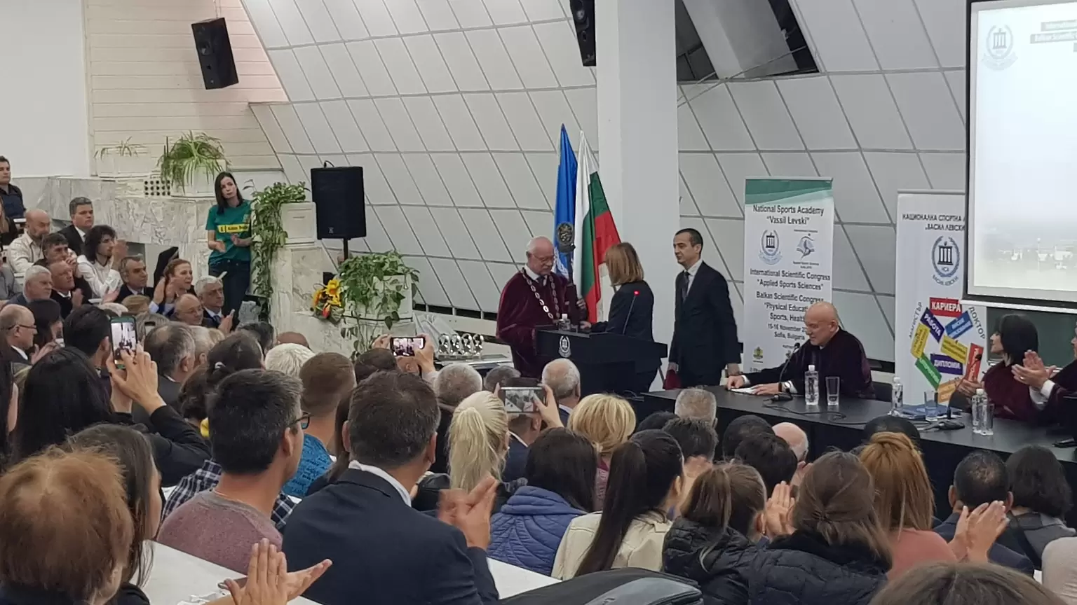 Кметът на София с благодарности към НСА