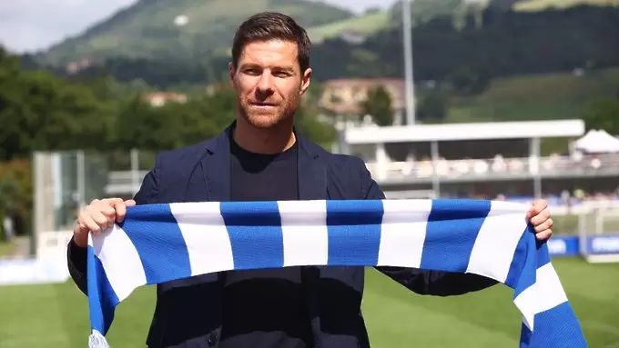 twitter.com/XabiAlonso