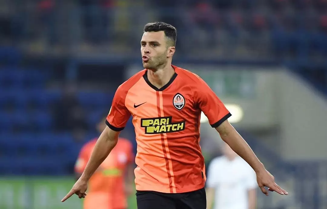 https://www.instagram.com/fcshakhtar/