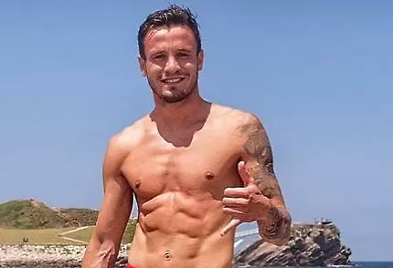 instagram.com/saulniguez