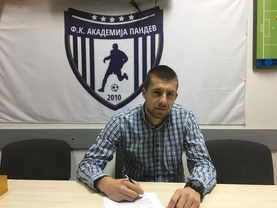 Бивш играч на ЦСКА подписа с носителя на Купата на Македония - Световен футбол