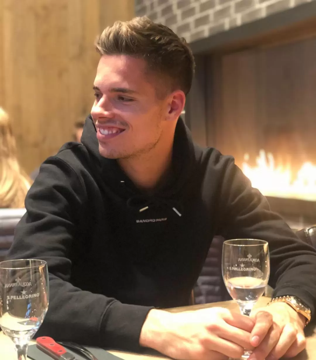 https://www.instagram.com/juweigl