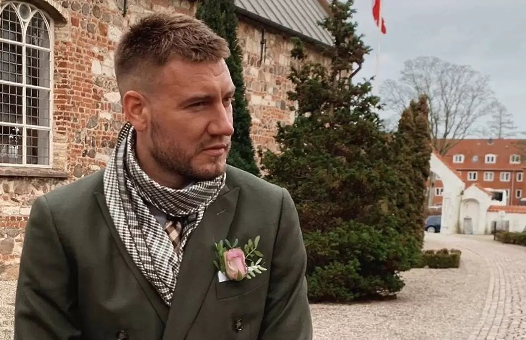 instagram.com/bendtner