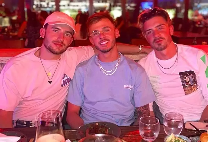 instagram.com/benchilwell