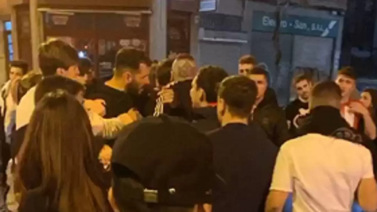 Вратар на Билбао се замеси в уличен бой с фен (ВИДЕО) - Световен футбол