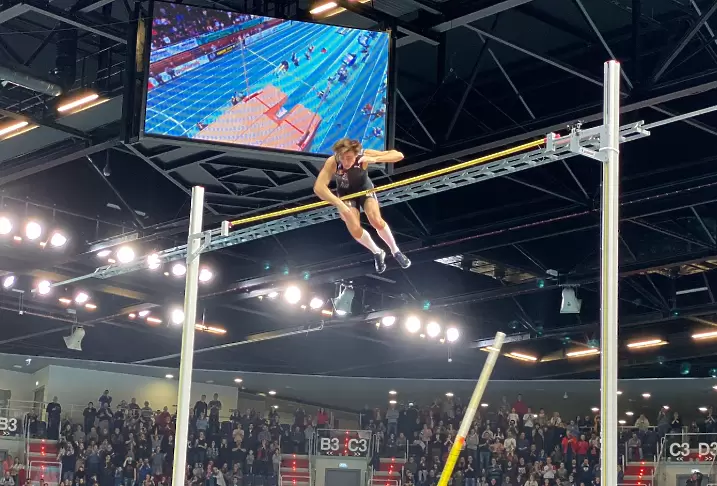 https://twitter.com/WorldAthletics