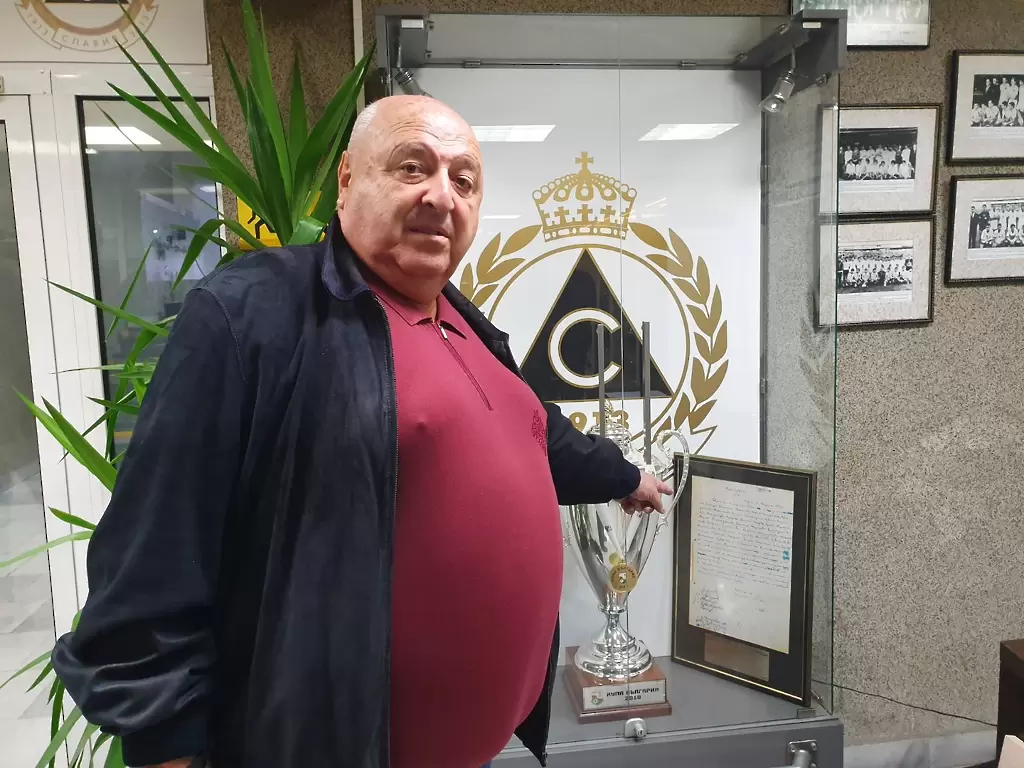 Венци Стефанов: Бербатов е предател и не става за БФС - БГ футбол