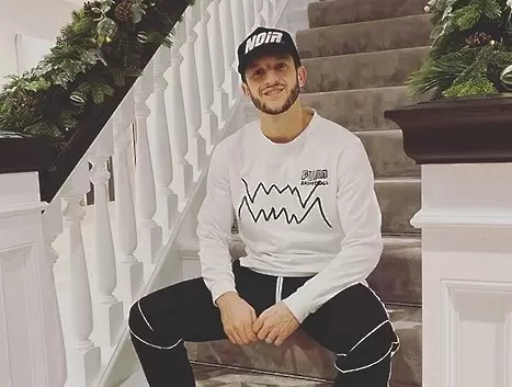 https://www.instagram.com/officiallallana