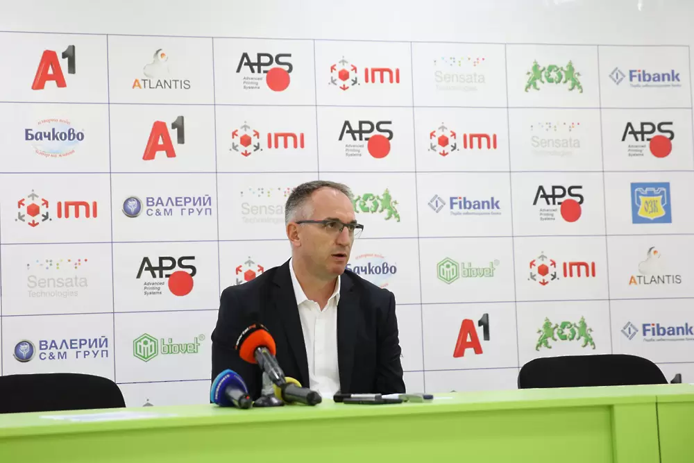 Арсич: Не е реалистично да подновим първенството, Левски Лукойл смени позицията си - Баскетбол