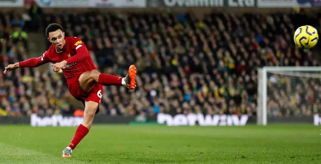 Защитник на Ливърпул: Харесвам Барселона - Англия