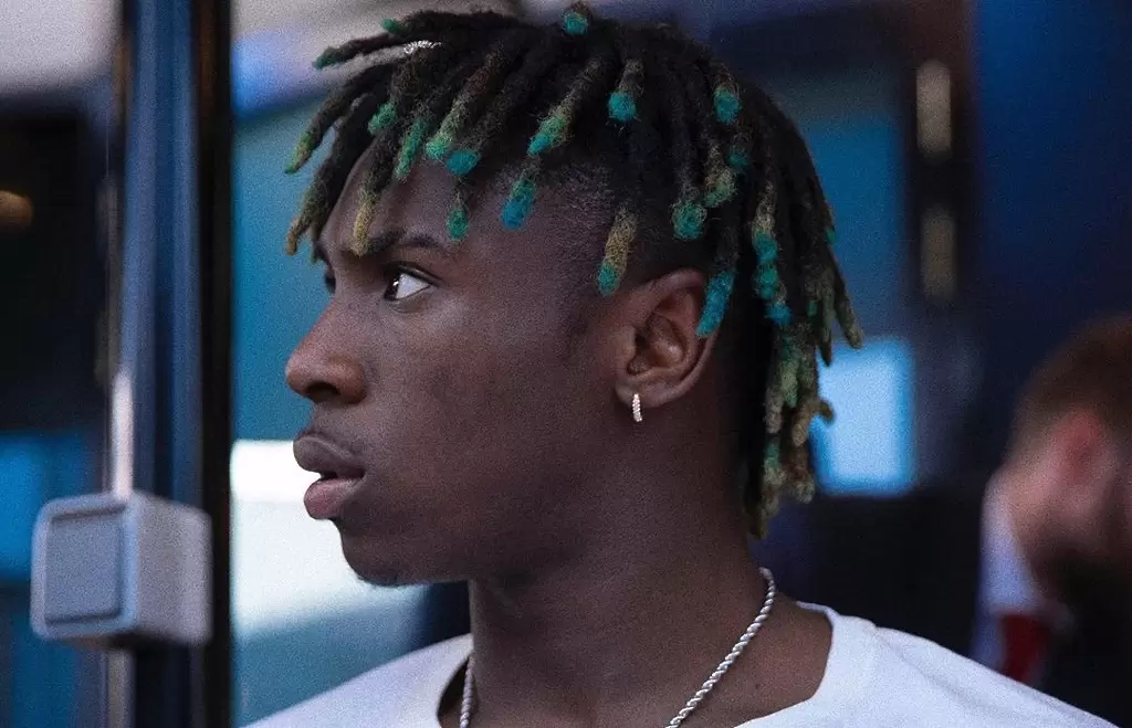 Нападател на Евертън наруши правилата на карантината - Англия