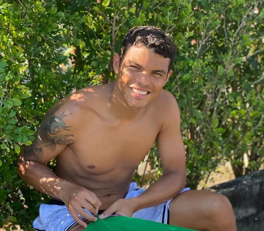 https://www.instagram.com/thiagosilva