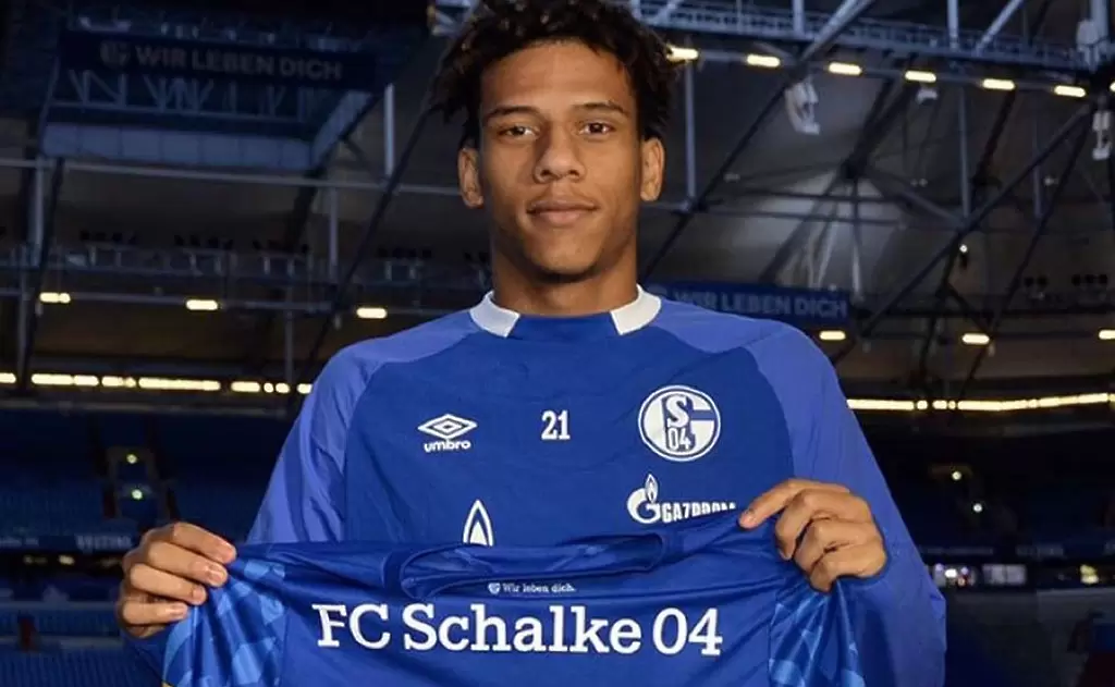 Още един германски отбор с интерес към защитник на Барселона - Испания