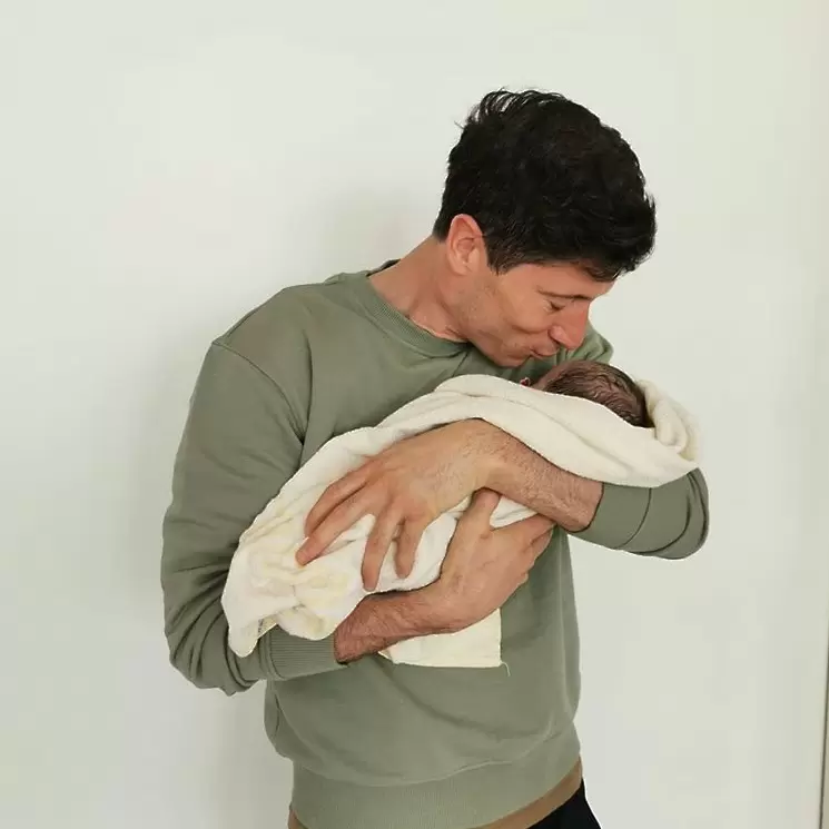 Роберт Левандовски стана баща за втори път - Любопитно