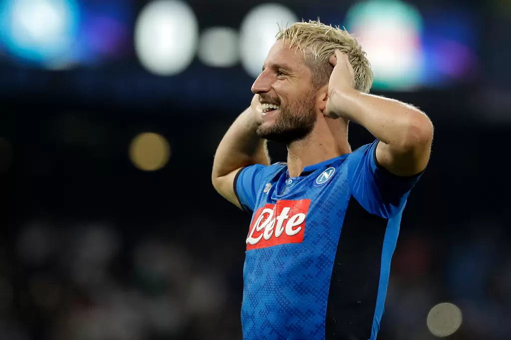 Шефът на Наполи постави ултиматум на Мертенс за новия договор - Италия