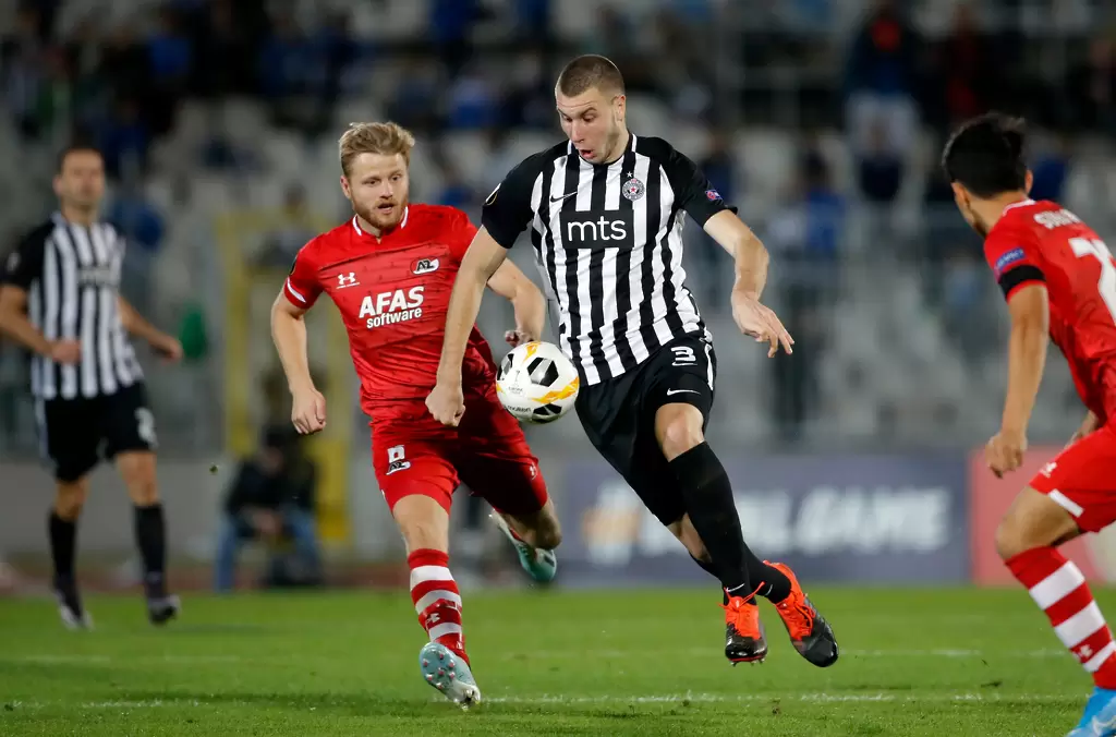 Сърбия ще допусне запалянковци на футболните мачове в страната след 1 юни - Световен футбол