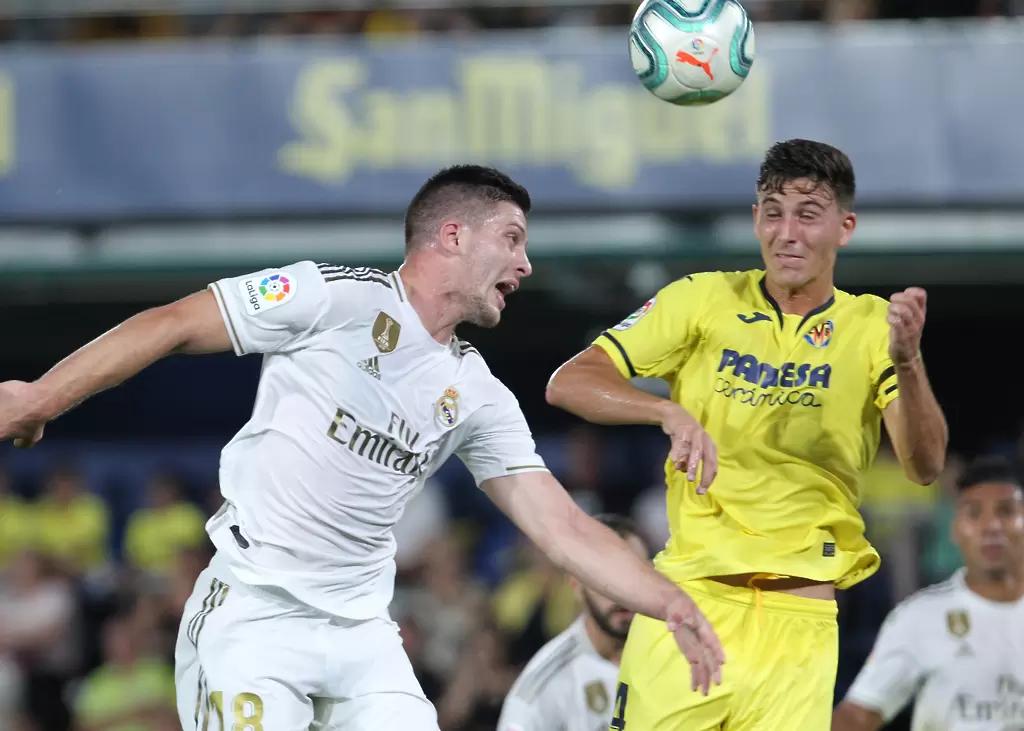 Милан се огледа в Лука Йович - Италия