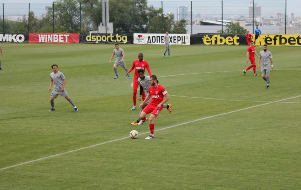 Първите контроли на Левски, Ботев Пд и Локо Пд - БГ футбол
