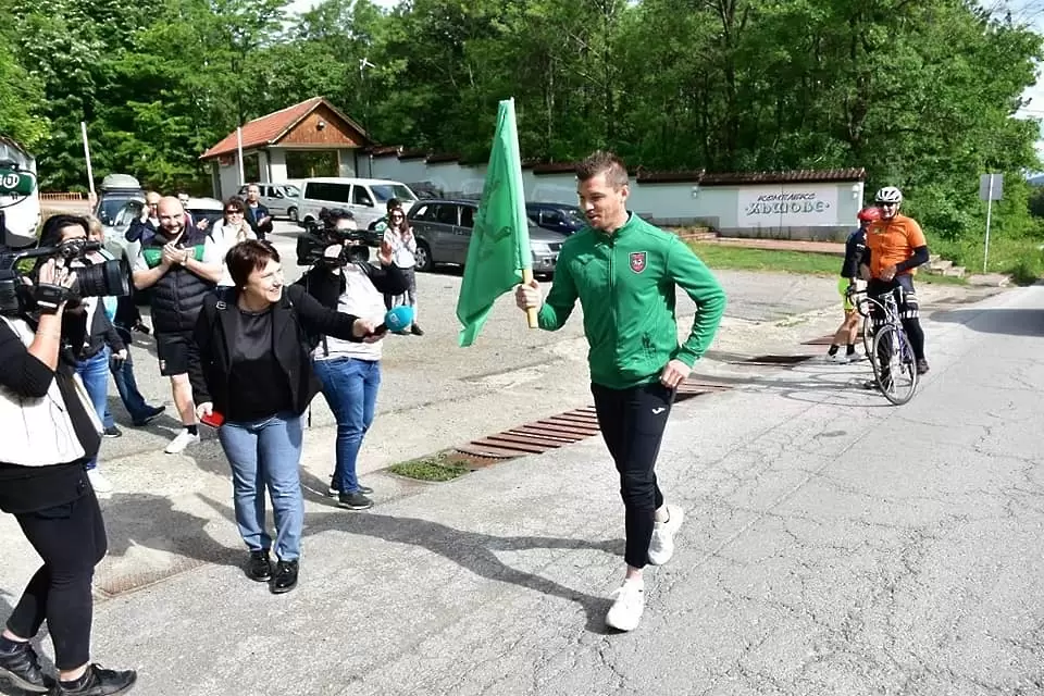 Играчи на Ботев Враца се пуснаха в щафета за 2 юни - Ботев Враца