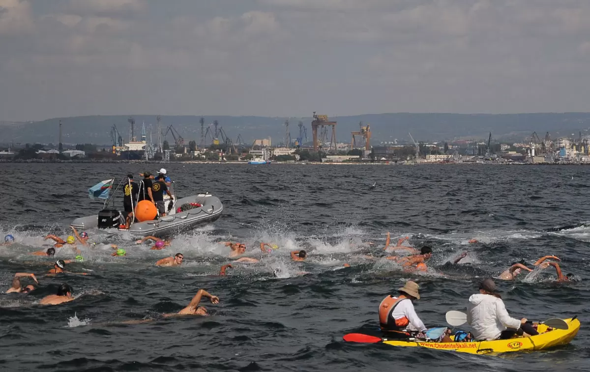 В маратона Галата - Варна за първи път финал на плажа - Спорт