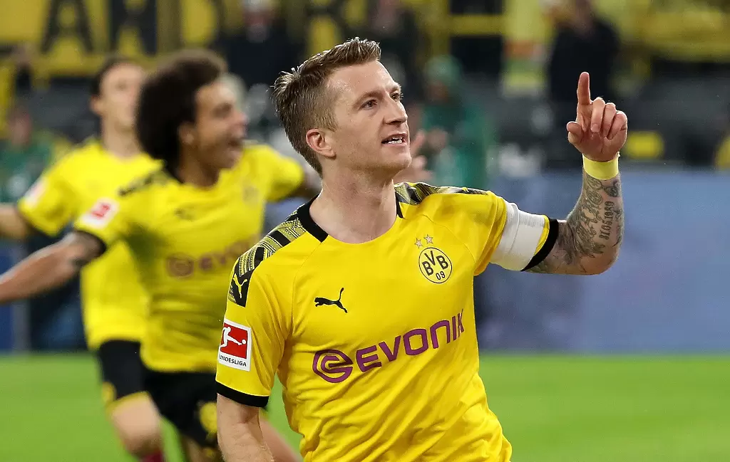 Футболистите на Борусия Дортмунд остават с намалени заплати до края на 2020 година - Германия