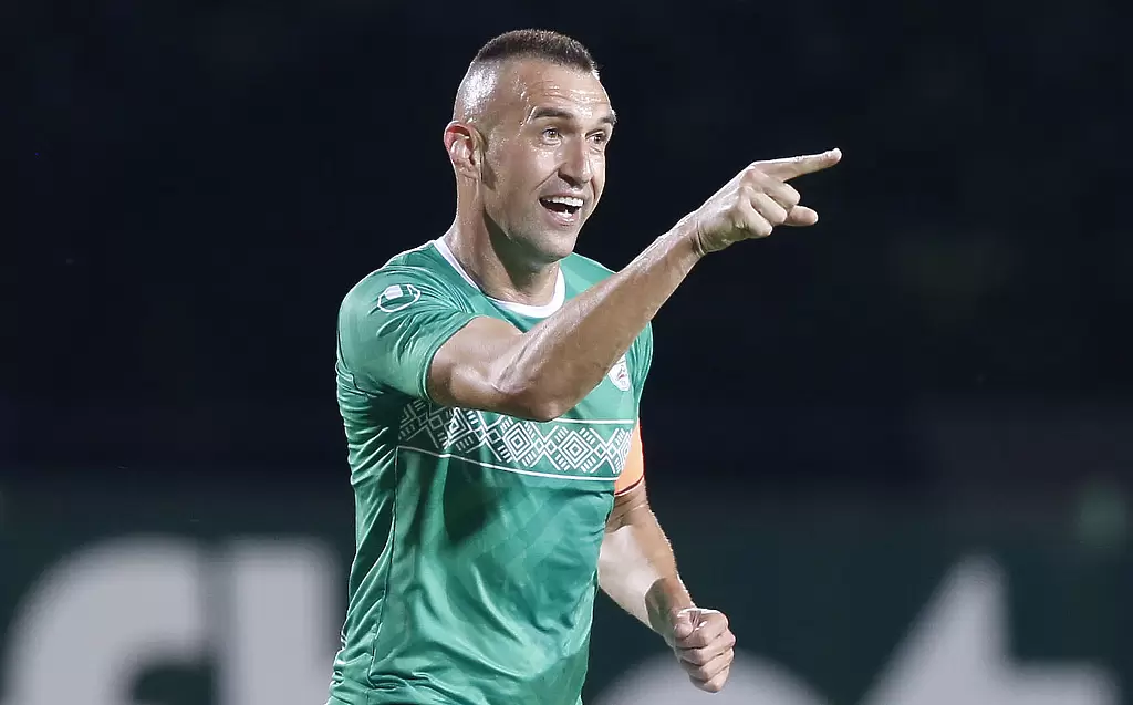 Камбуров показа класа срещу Локо Пд, доближи още рекорда на Петър Жеков - efbet Лига