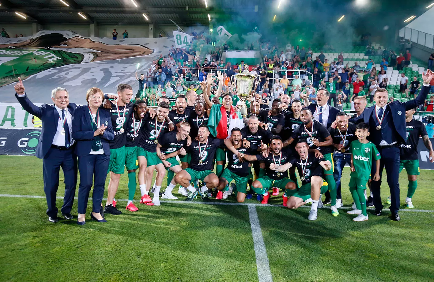 Антон Узунов