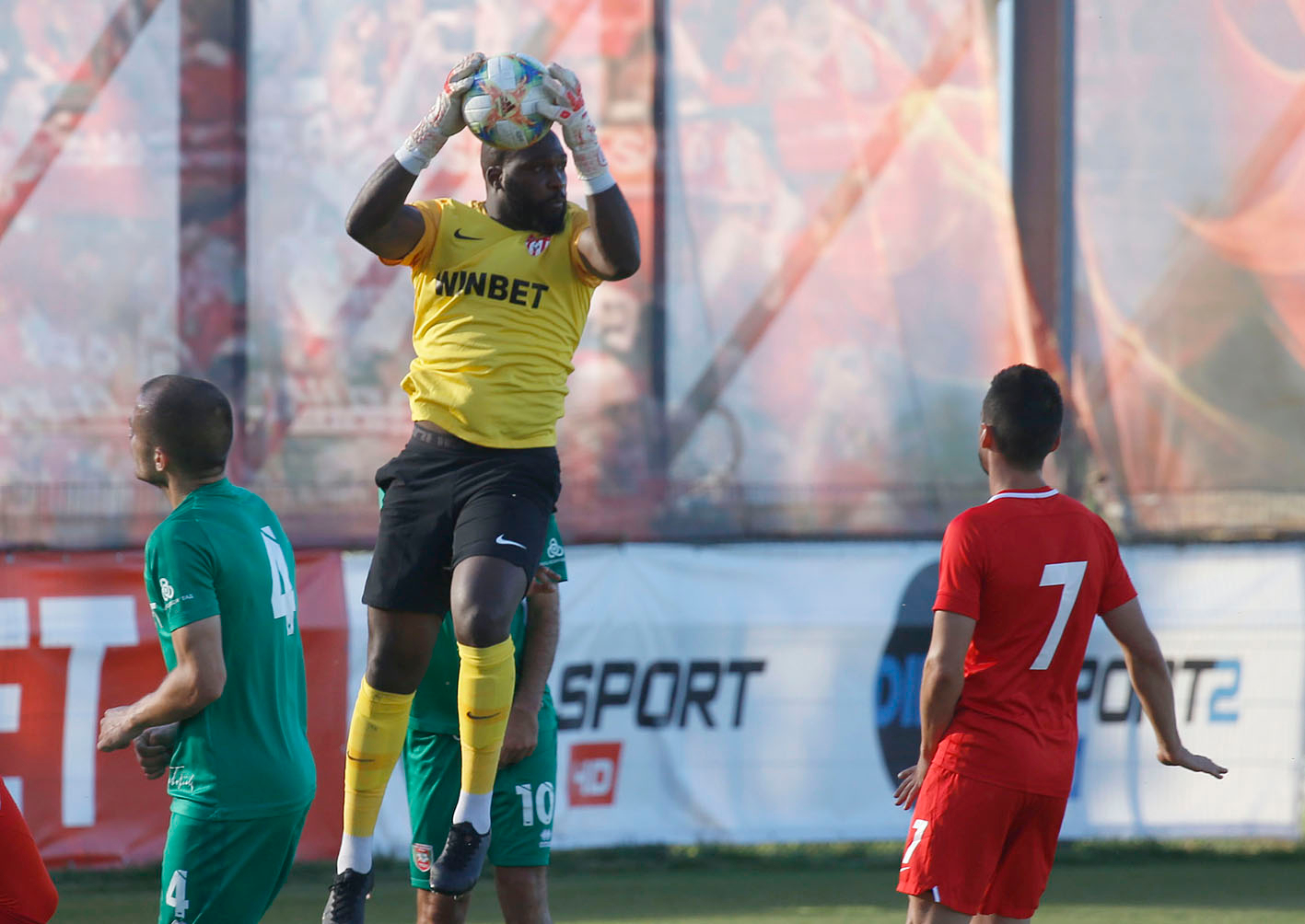 Антон Узунов